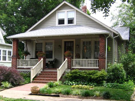 Bungalows are small and cozy, and almost always one and a half stories tall with large dormer windows on the second floor. CRAFTSMAN BUNGALOW HOME PLANS - Find house plans