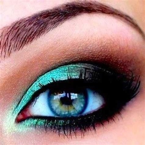 Turquoise Eye Shadow Eye Makeup Hair Makeup Gorgeous Makeup
