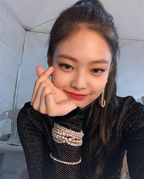 Black pink lockscreen / wallpaper reblog if you save/use do not repost or edit copyright to the rightful owners. 10+ Photos That Accurately Depict BLACKPINK Jennie's Cute ...