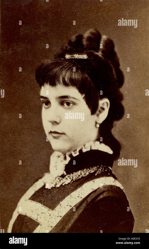 Vintage Victorian Woman Hi Res Stock Photography And Images Alamy