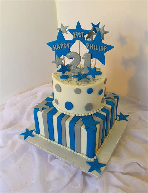 The design was to match her party dress. 21st stars and striped birthday cake | 21st birthday cakes ...