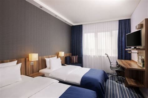 Lcd televisions come with premium satellite channels. Holiday Inn Express BREMEN AIRPORT Hotel (Bremen) from £58 ...