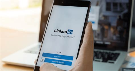 Linkedin To Integrate Groups Into The Mobile App