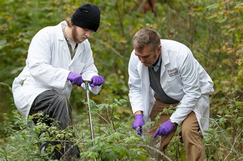 What Do Biologists Do Purdue University Northwest