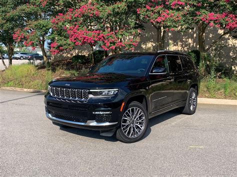 The All New Jeep Grand Cherokee Gains A Third Row