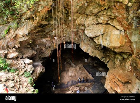 Entrance Of A Cave Borra Caves Ananthagiri Hills Araku Valley