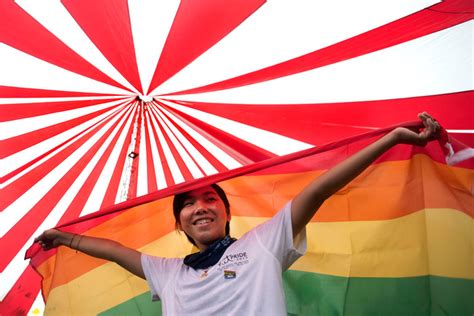New York Times Vietnam Is The Ideal Destination For Lgbt