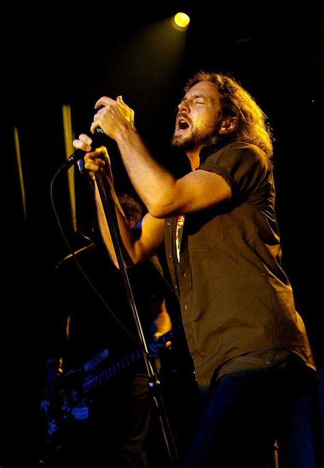 Details 138 Eddie Vedder Wallpaper Hd Vn