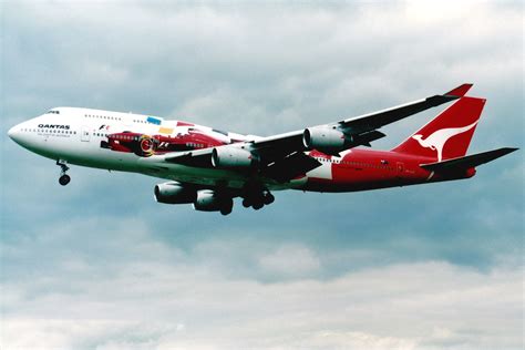 Now that we have almost all of the formula one grid's liveries released (ferrari will be releasing its livery on march 10, but i feel fairly confident that it will be red with maybe a little white and black. Qantas | Boeing 747-400 | VH-OJC | Formula 1 livery | Lond ...