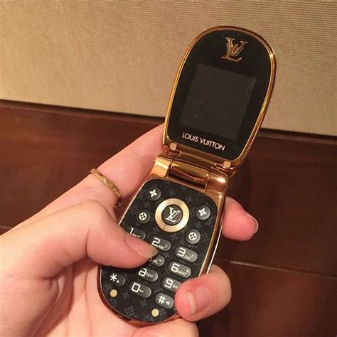 Chanel Flip Phone Aesthetic Melodee Connell
