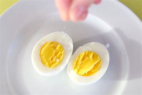 This Is The Best Way To Make A Hard Boiled Egg It Works Every Time