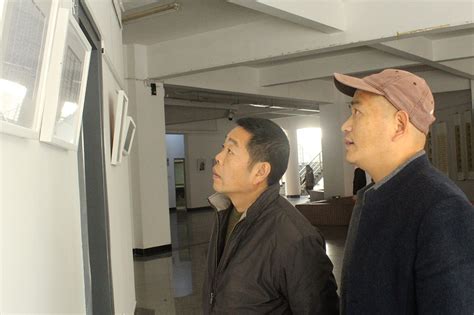 The site owner hides the web page description. "翰墨丹青 薪火相传"我校学生书法美术作品展开幕(图文)_新浪新闻