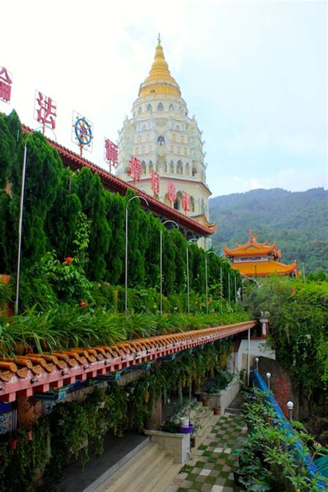 day trip to kek lok si temple in penang malaysia planet and go