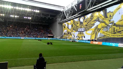 Ajax amsterdam drive forward and lisandro martinez gets in a shot. Vitesse - Ajax 6 april 2014 opkomst - YouTube