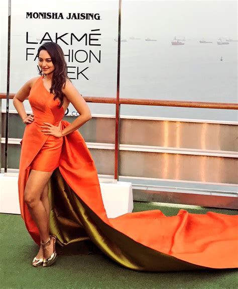 Sonakshi Sinha Looks Fabulous As She Walks The Ramp At Lfw 2017