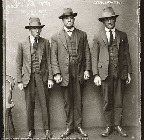 Fashion (men) men in the 1920 had few options in terms of what kind of clothes they could wear: 17 Best images about men's fashion in the 1920's on ...