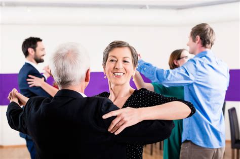 Bailar Una Actividad Con Muchos Beneficios En Las Personas Mayores