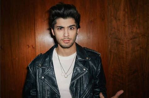 After being eliminated as a solo performer, malik was brought back into the competition, along with. One Direction's Zayn Malik Falls Ill Again, Misses Most of ...