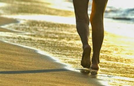 Caminar Por La Playa Sus M Ltiples Beneficios Para La Salud