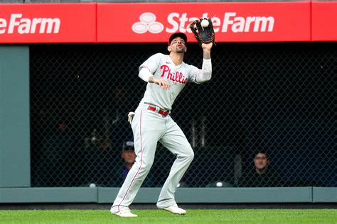 Phillies Double Up Rockies For Fourth Straight Win Reuters