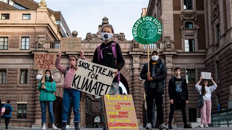 fridays for future greta thunberg ruft zum abstandhalten bei klimastreik auf der spiegel