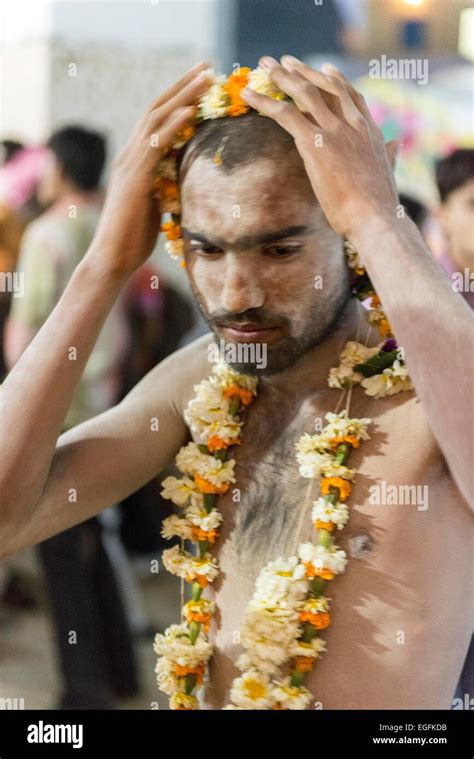 Naga Sadhu Shivratri Bhavnath Mela Stock Photo Alamy