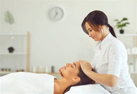 How To Be Professional As A Massage Therapist Pma