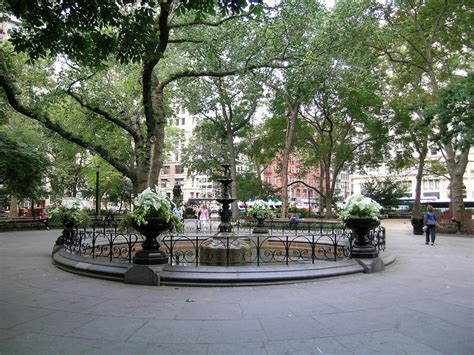 Where is madison square garden located in new york. Madison Square Park - New York City Tours