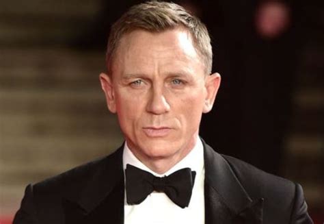 Daniel craig's last outing as 007 has been delayed again after disappointing box office due to the according to a new report, no time to die sees daniel craig's spy discovering he has a young child. Daniel Craig net worth - Celebrity Profile and Income