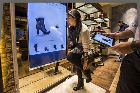 This Holiday Season High End Retailers Go High Tech Digital Signage