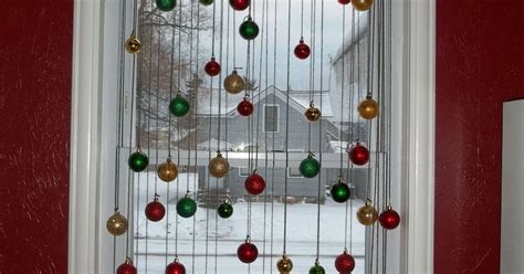 Jetec merry christmas decorations wreath christmas hanging sign rustic burlap wooden holiday decor for christmas home window wall farmhouse indoor outdoor decorations (red and black) 4.6 out of 5 stars 907. DIY Christmas window decoration | Hometalk