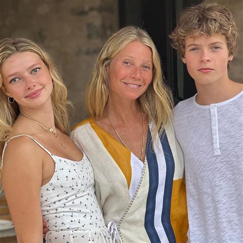 Gwyneth Paltrow Trial Daughter Apple Martin Says Mom Was Shaken Up After Ski Crash