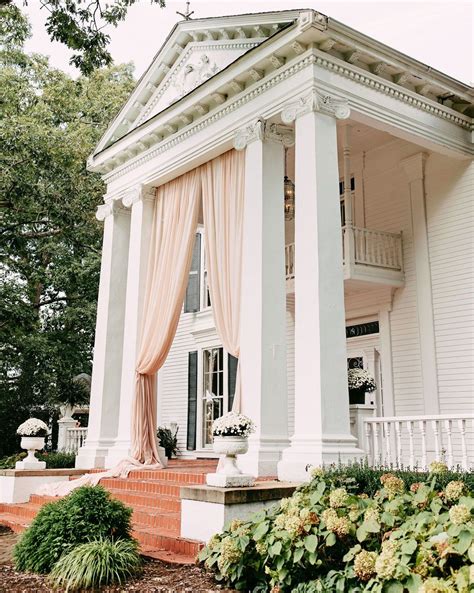 A Classic Southern Wedding On A Historic Front Porch Weddings