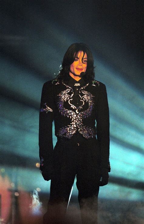 World Music Awards 2000 Photos Of Michael Jackson Michael Jackson Michael Jackson Wallpaper
