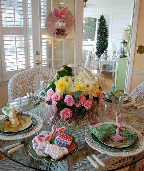 22 Cute And Sweet Steps To Arrange Easter Table Ideas