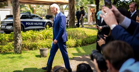 Amid Crises Biden Offers The World A Choice My Way Or Trumps The New York Times