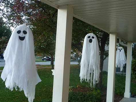 Sometimes Creative Hanging Ghosts