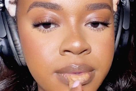 Concealer Lips Are The Latest S Trend To Make A Comeback Glamour