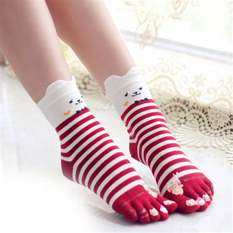 2016 Cartoon Stripes Solid Color And Dots Long Cotton 5 Toes Socks
