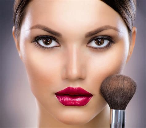 Blog Para Nosotras Trucos Para Resaltar Tus Pómulos En El Maquillaje