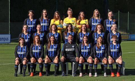 Inter, servono 25 mln sia per dumfries che per bellerin: Inter Women, official photo of the first team | NEWS