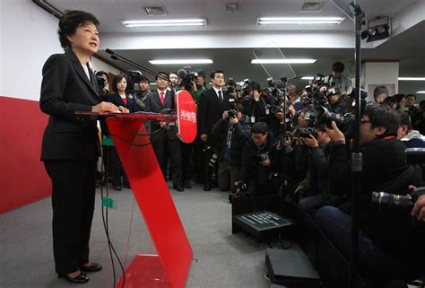 park geun hye south korean president elect calls for reconciliation the new york times