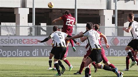 Find roma vs udinese result on yahoo sports. Udinese - Roma, le pagelle dei quotidiani | Giallorossi ...