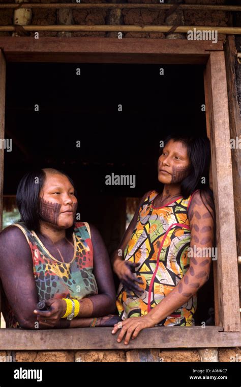Xingu Woman Hi Res Stock Photography And Images Alamy