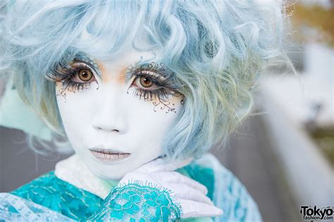 Shironuri Artist Minori In Baby Blue W Ruffles And Lace Tokyo Fashion
