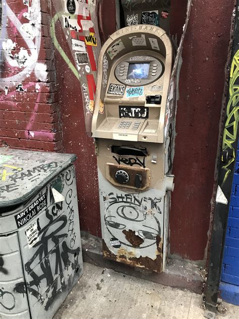 This Atm In Nyc Has A Vault On The Bottom R Mildlyinteresting