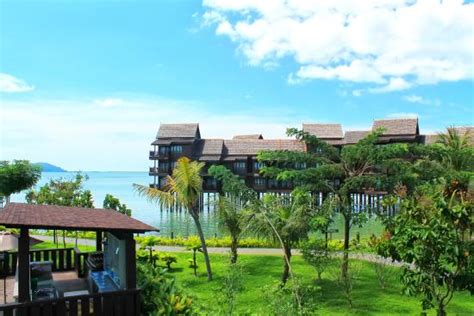 You can take advantage of free parking, along with an airport shuttle (available 24 hours) for myr 60 per. langkawi lagoon resort - Picture of Langkawi Lagoon Beach ...