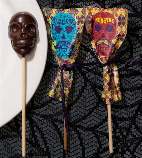 These Chili Chocolate Skull Pops Pack A Surprise Punch Theyre Loaded