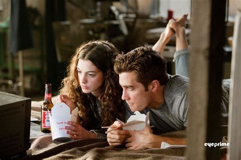 Love And Other Drugs Stills Anne Hathaway And Jake Gyllenhaal Photo