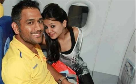 Ms Dhoni And Sakshis Love Story Will Leave You In Awe The Youth